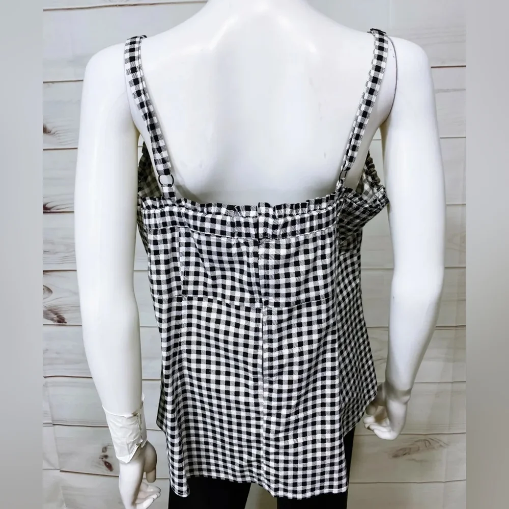 Torrid Womens Tank Top Size 3 White & Black Plaid Sleeveless Back Zip - Picture 3 of 5